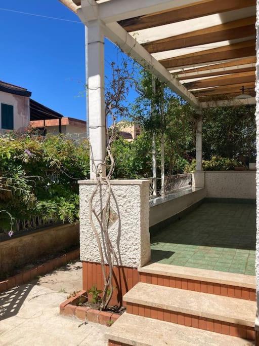 Villa Orlando Mondello パレルモ エクステリア 写真