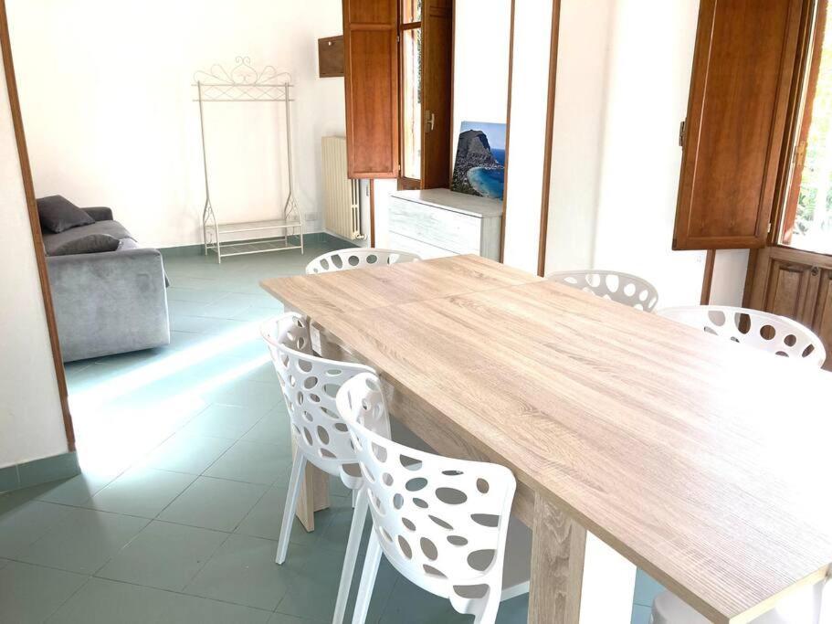 Villa Orlando Mondello パレルモ エクステリア 写真